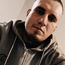 Знакомства: Илья, 32 года, Томск