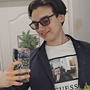 Знакомства: Евгений, 19 лет, Москва