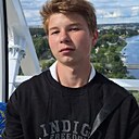 Знакомства: Виктор, 18 лет, Псков