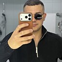 Знакомства: Максим, 29 лет, Алушта