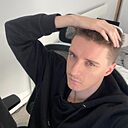 Знакомства: David, 27 лет, Катовице