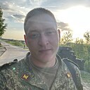 Знакомства: Даня, 25 лет, Омск