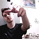 Знакомства: Кирилл, 25 лет, Мариуполь