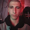 Знакомства: Максим, 20 лет, Донецк