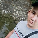Знакомства: Илья, 24 года, Луга