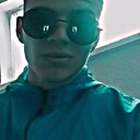Знакомства: Дмитрий, 19 лет, Омск