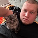 Знакомства: Максим, 24 года, Адлер