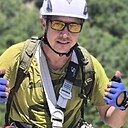 Знакомства: Виктор, 41 год, Саки