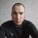 Знакомства: Рустам, 28 лет, Антрацит