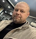 Знакомства: Юрий, 42 года, Новосибирск
