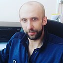 Знакомства: Макс, 37 лет, Касли