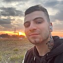 Знакомства: Max, 27 лет, Ульяновск