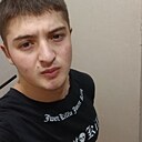 Знакомства: Икром, 20 лет, Тюмень