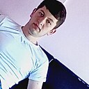 Знакомства: Руслан, 25 лет, Магадан