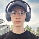Знакомства: Максим, 24 года, Донецк