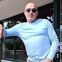 Знакомства: Валера, 44 года, Кишинев