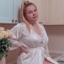 Знакомства: Карина, 29 лет, Омск