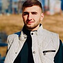 Знакомства: Али, 25 лет, Ясиноватая
