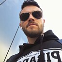 Знакомства: Андрей, 35 лет, Ялта