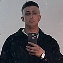 Знакомства: Максим, 21 год, Жодино
