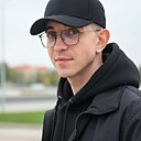 Знакомства: Максим, 31 год, Орел