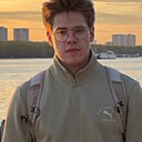 Знакомства: Максим, 18 лет, Брянск