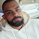 Знакомства: Вадим, 31 год, Воткинск