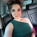Знакомства: Ксения, 25 лет, Тюмень