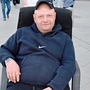 Знакомства: Виктор, 44 года, Лобня