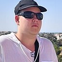 Знакомства: Ярик, 18 лет, Кириши