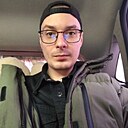 Знакомства: Илья, 32 года, Невьянск
