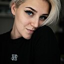 Знакомства: Тая, 27 лет, Магадан
