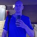 Знакомства: Игорь, 39 лет, Магадан