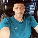 Знакомства: Yuri, 39 лет, Луга