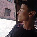 Знакомства: Макс, 26 лет, Енакиево