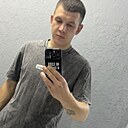 Знакомства: Игорь, 26 лет, Луганск
