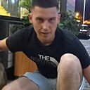 Знакомства: Антон, 26 лет, Елабуга