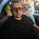 Знакомства: Виталик, 24 года, Луганск
