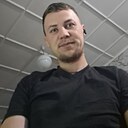 Знакомства: Максим, 32 года, Макеевка