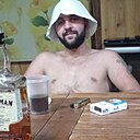 Знакомства: Гарик, 29 лет, Киселевск