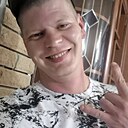Знакомства: Виталий, 28 лет, Донецк