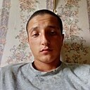 Знакомства: Денис, 20 лет, Жирновск