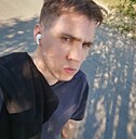Знакомства: Владислав, 24 года, Серов