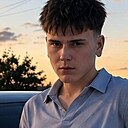 Знакомства: Maxim, 18 лет, Кишинев