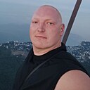 Знакомства: Илья, 30 лет, Великий Новгород
