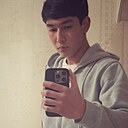 Знакомства: Макс, 19 лет, Пролетарск