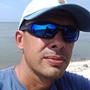 Знакомства: Максим, 32 года, Ейск