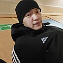 Знакомства: Бекжан, 25 лет, Астана