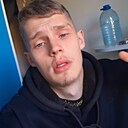 Знакомства: Данил, 23 года, Киров