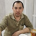 Знакомства: Руслан, 35 лет, Луга